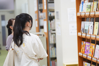 図書館見学